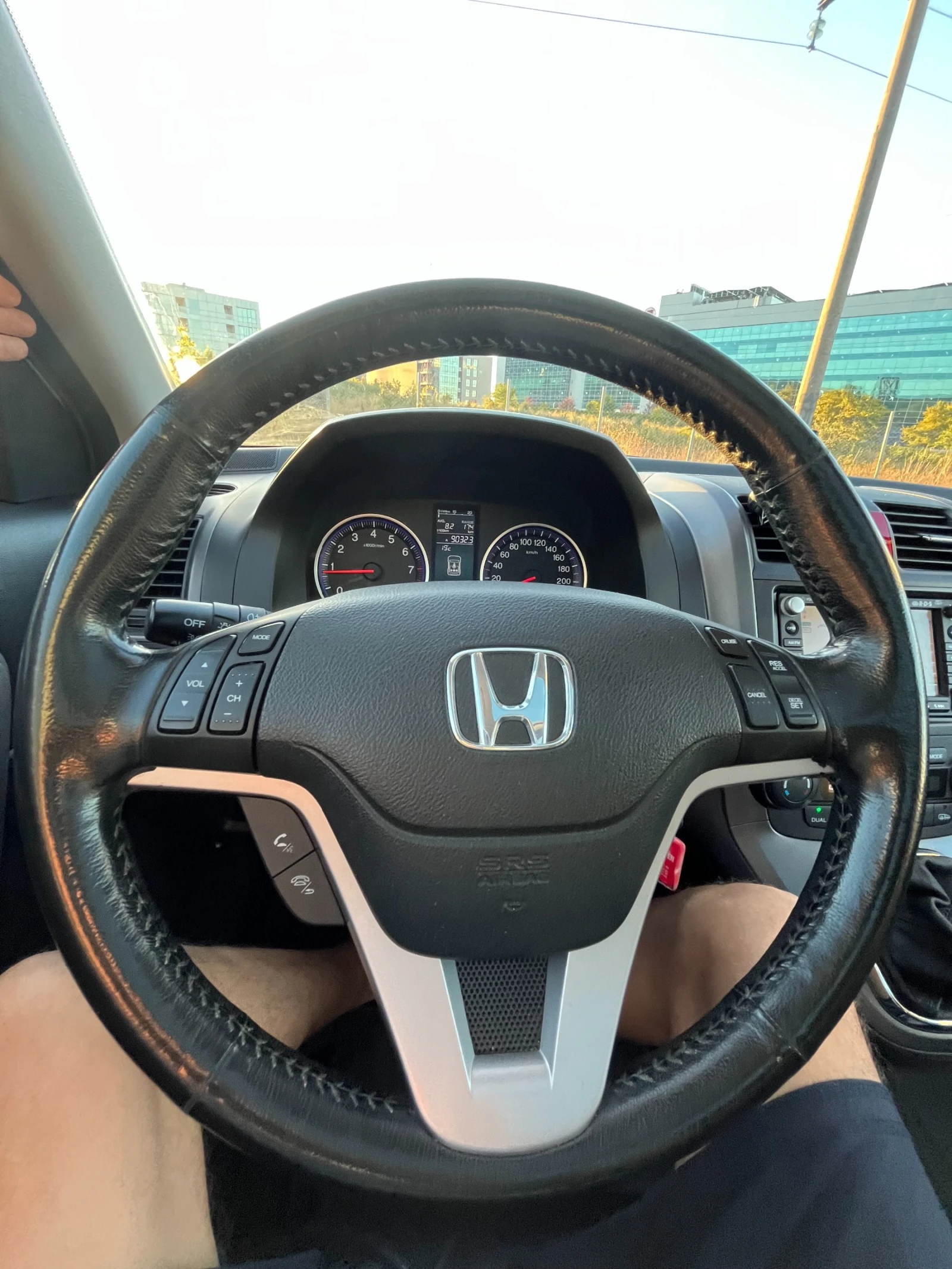 Honda Cr-v Executive, снимка 9 - Автомобили и джипове - 55982320