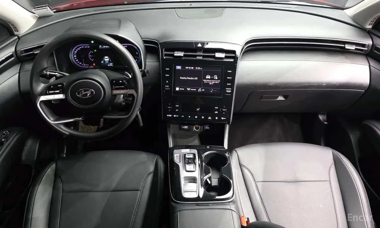 Hyundai Tucson * Modern 2WD * Камера * Кожа * , снимка 6 - Автомобили и джипове - 56228372