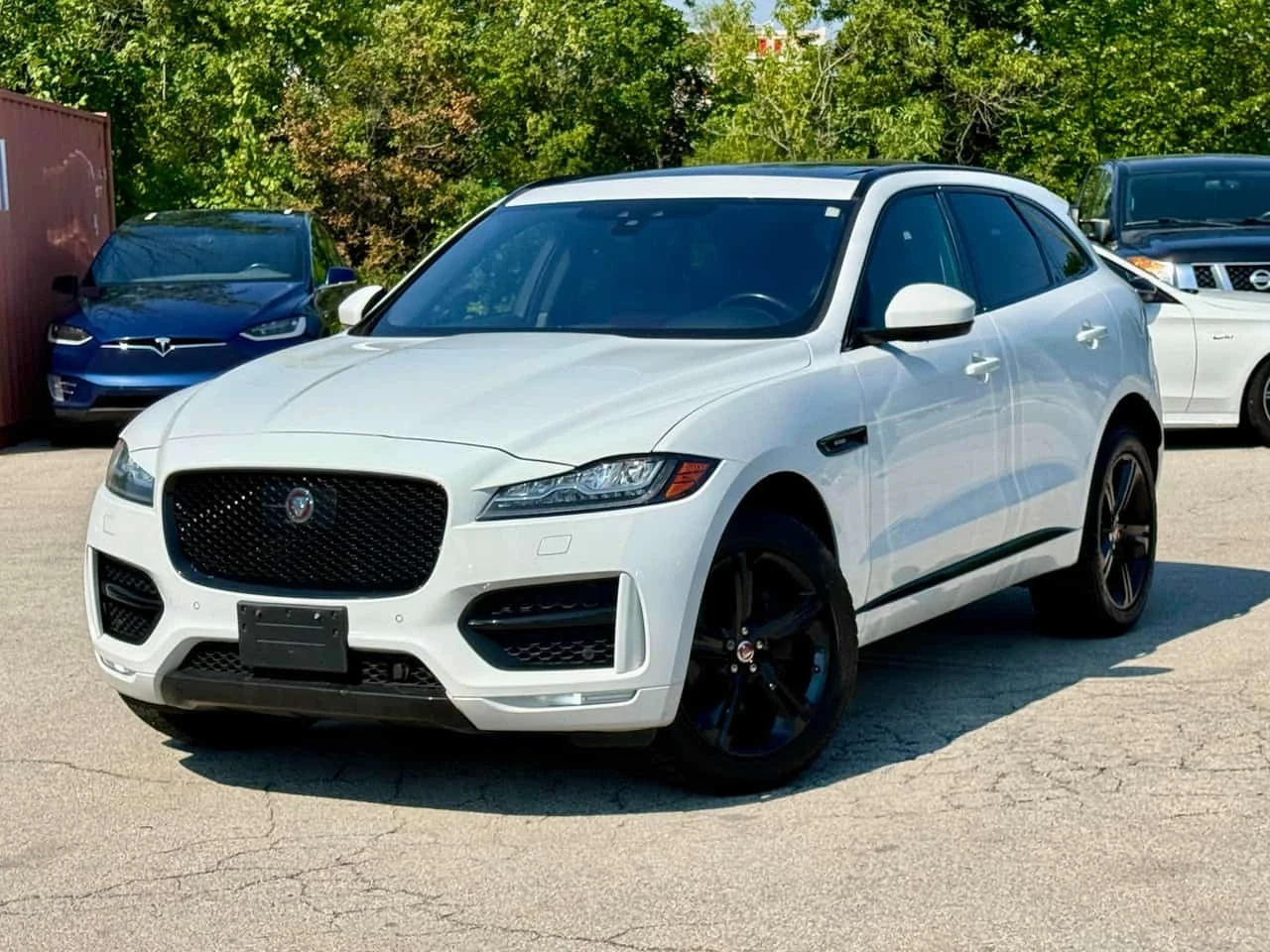 Jaguar F-PACE R Sport / CARFAX / 2 КЛЮЧА / АВТОКРЕДИТ
