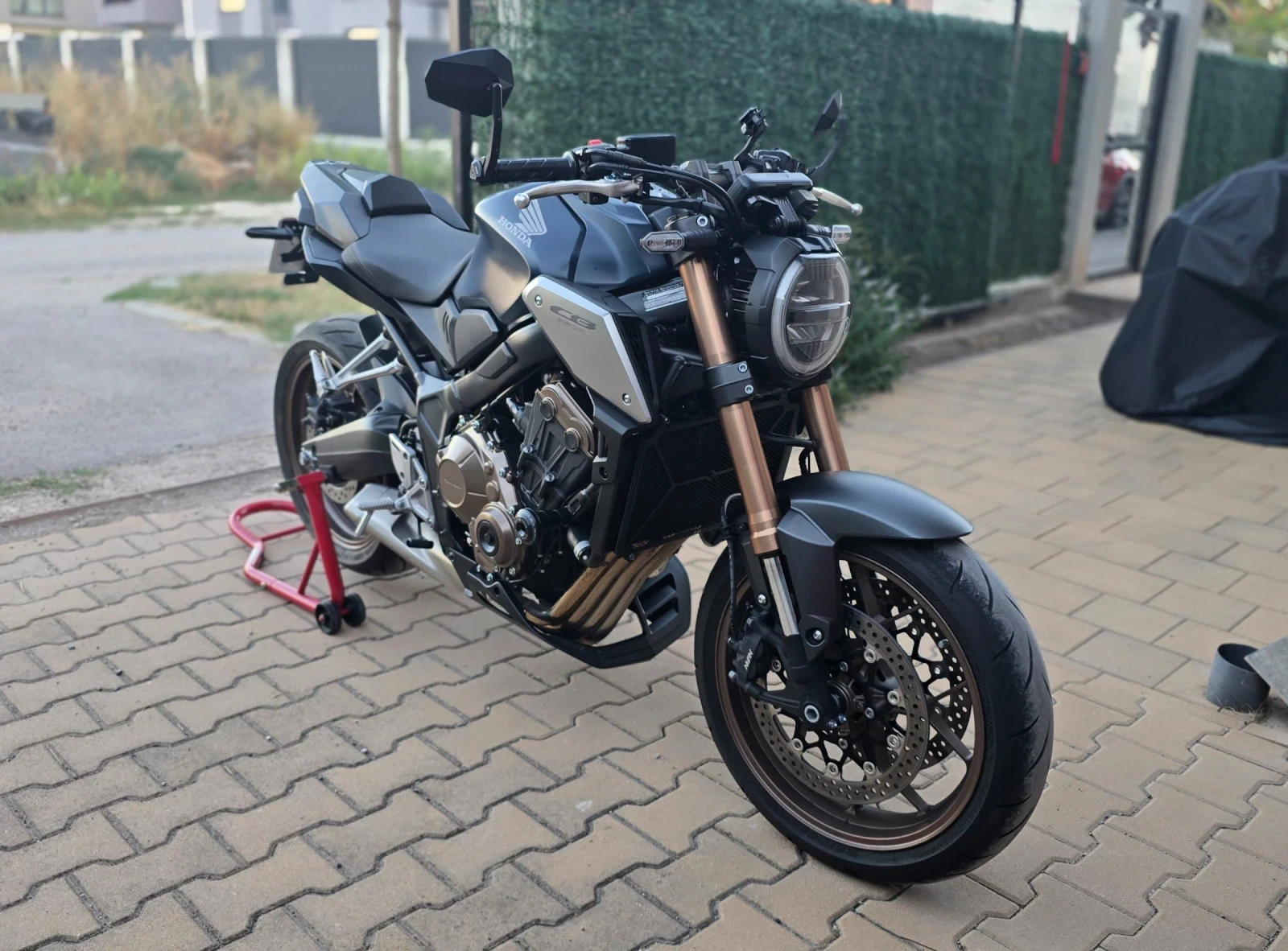 Honda Cb 650R, снимка 4 - Мотоциклети и мототехника - 55905379
