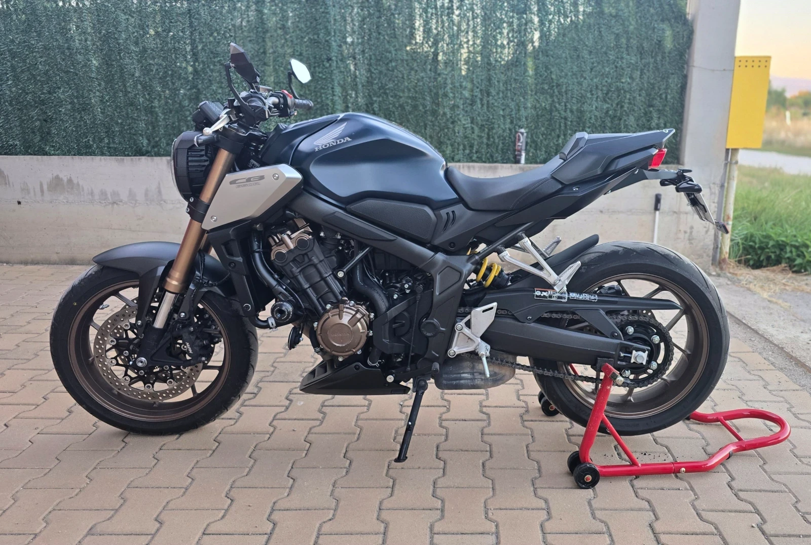 Honda Cb 650R, снимка 5 - Мотоциклети и мототехника - 55905379