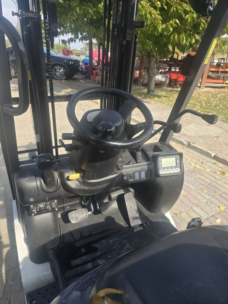 Мотокар Nissan Бензин-газ, изравнител., снимка 5 - Индустриална техника - 52041915