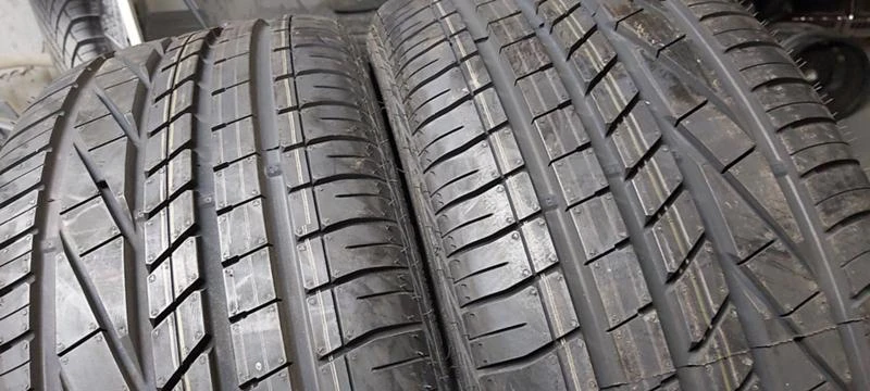 Гуми Летни 245/40R20, снимка 1 - Гуми и джанти - 32559345