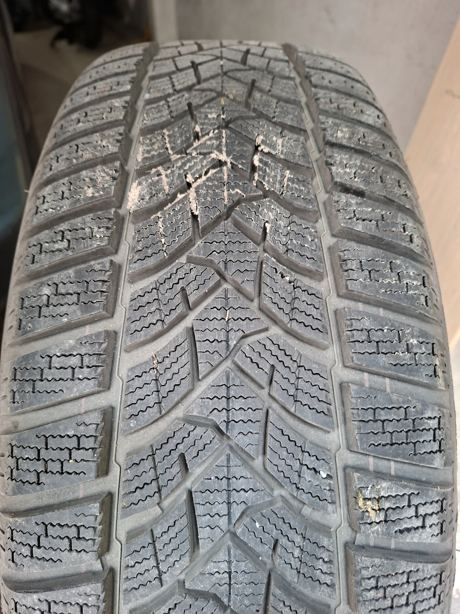 Гуми с джанти Dunlop 215/55R17, снимка 10 - Гуми и джанти - 54981464