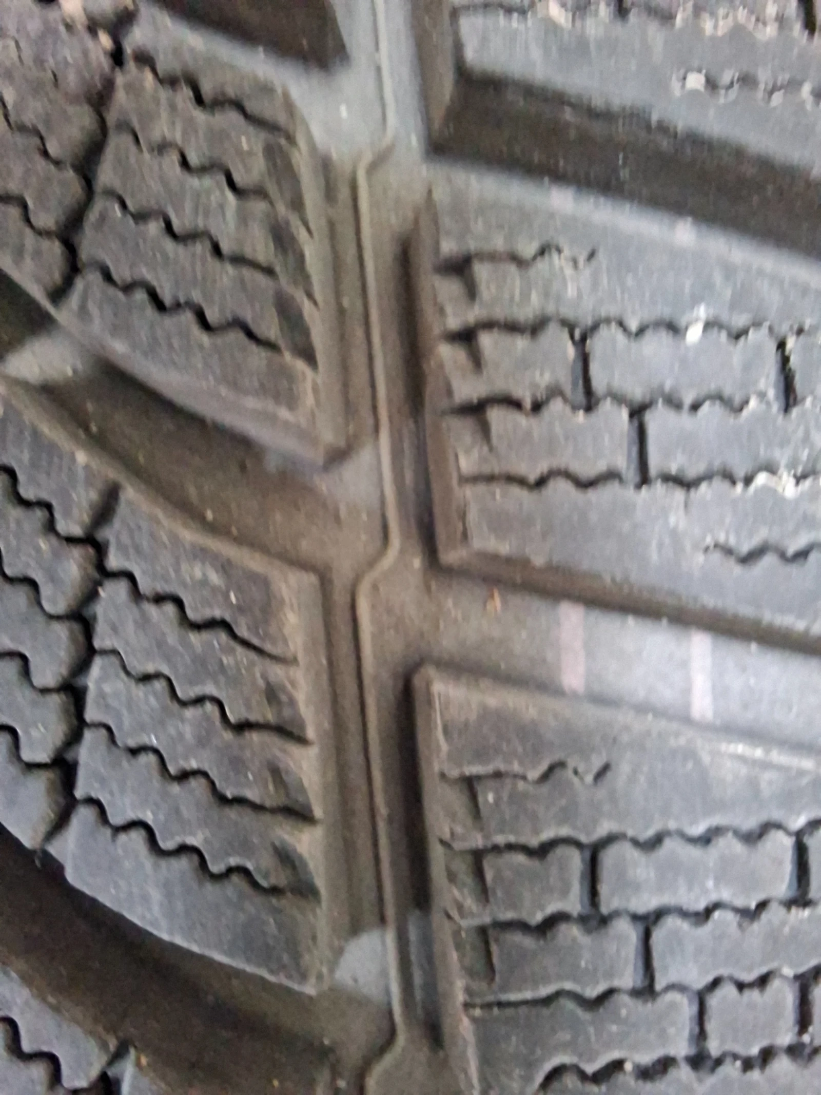 Гуми с джанти Dunlop 215/55R17, снимка 11 - Гуми и джанти - 54981464