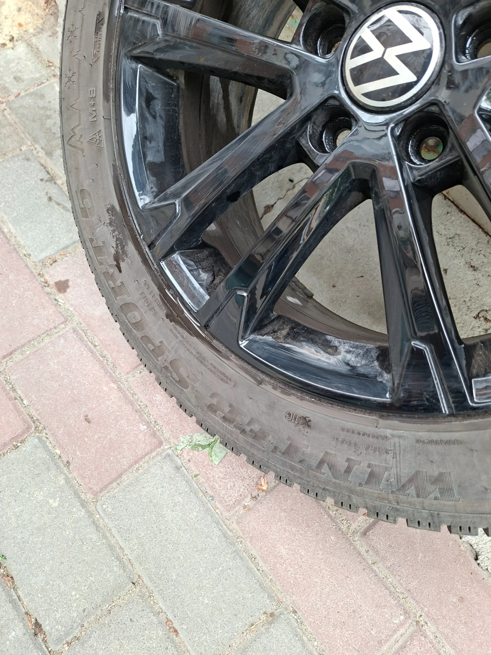 Гуми с джанти Dunlop 215/55R17, снимка 6 - Гуми и джанти - 54981464