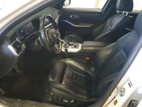 BMW 340 Xi* HuD* * 360* Ambient | Mobile.bg    7