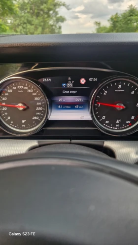 Mercedes-Benz E 220, снимка 17