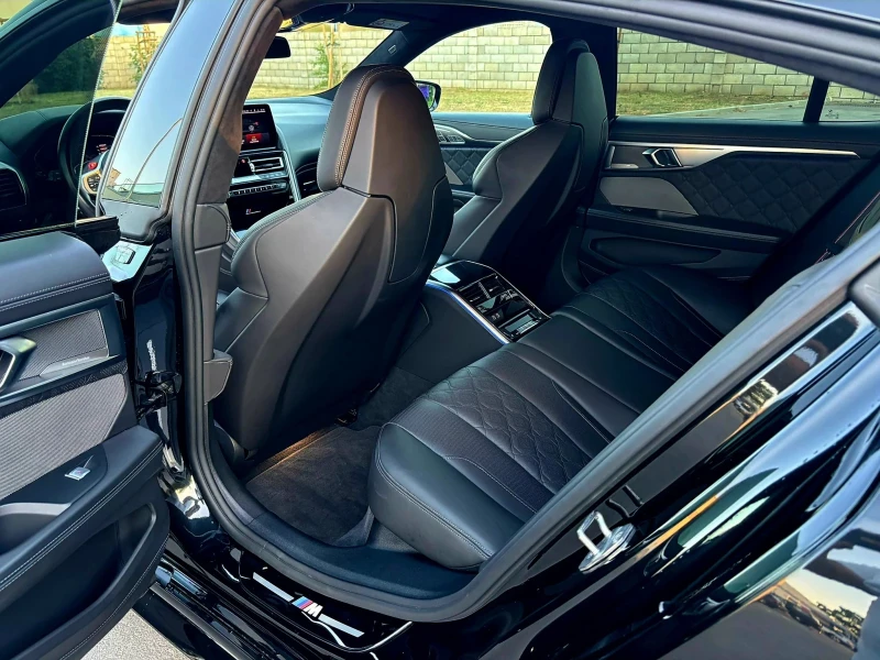 BMW M8 Comp! гаранция 2028! face lift!!!!!!, снимка 12 - Автомобили и джипове - 52394100