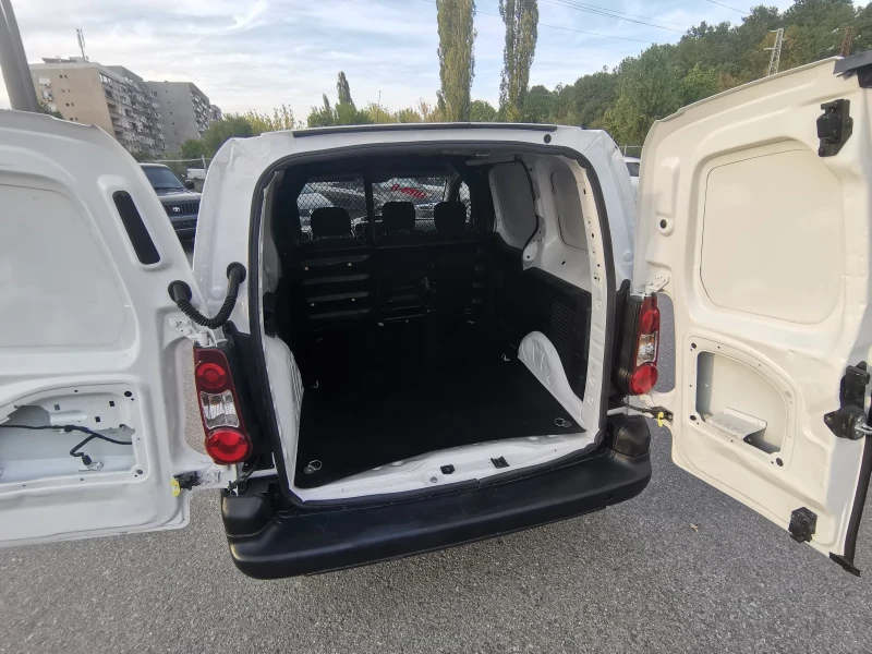 Peugeot Partner 1.6Hdi EURO6 3-местен * КЛИМАТИК* , снимка 10 - Автомобили и джипове - 51742271