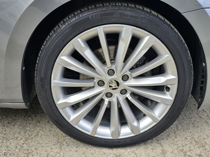 Skoda Superb 2.0TDI FULL, снимка 17 - Автомобили и джипове - 51912081