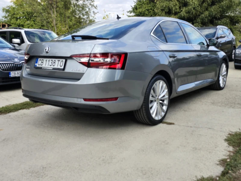 Skoda Superb 2.0TDI FULL, снимка 6 - Автомобили и джипове - 51912081