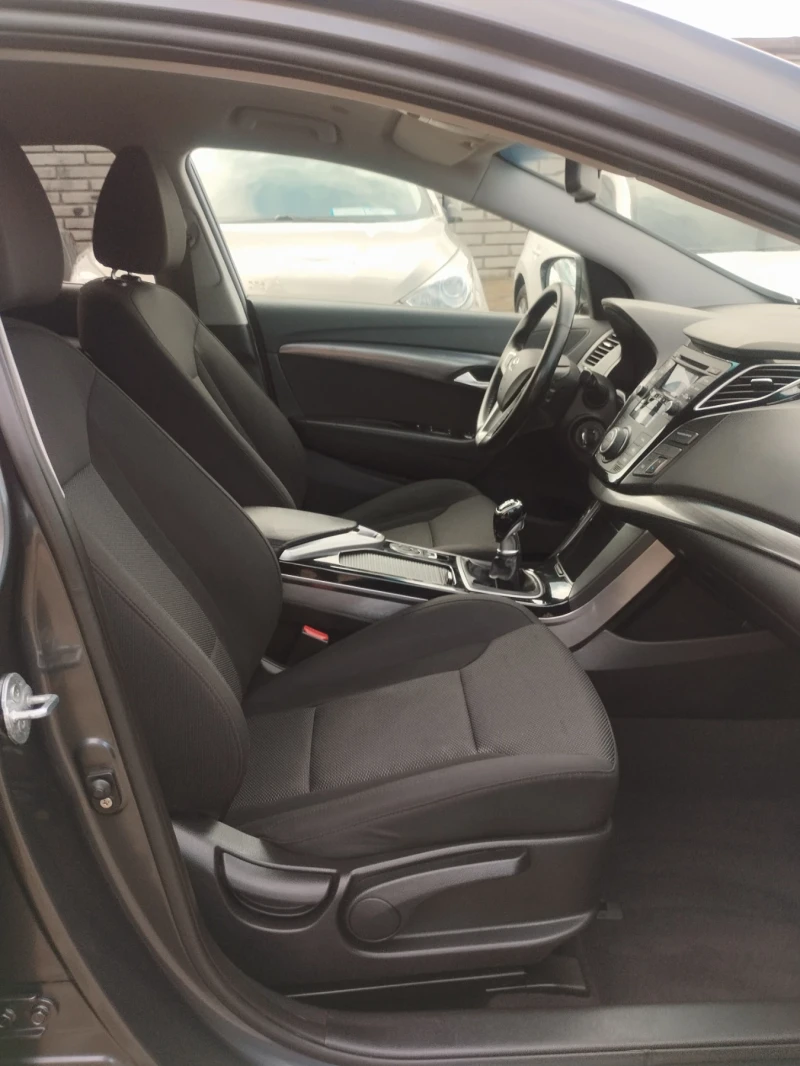 Hyundai I40 1.6 бензин GDI, снимка 11 - Автомобили и джипове - 52199227