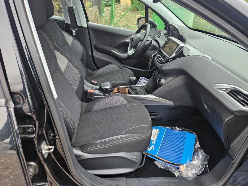Peugeot 2008 1.6 HDi , снимка 8 - Автомобили и джипове - 52674572