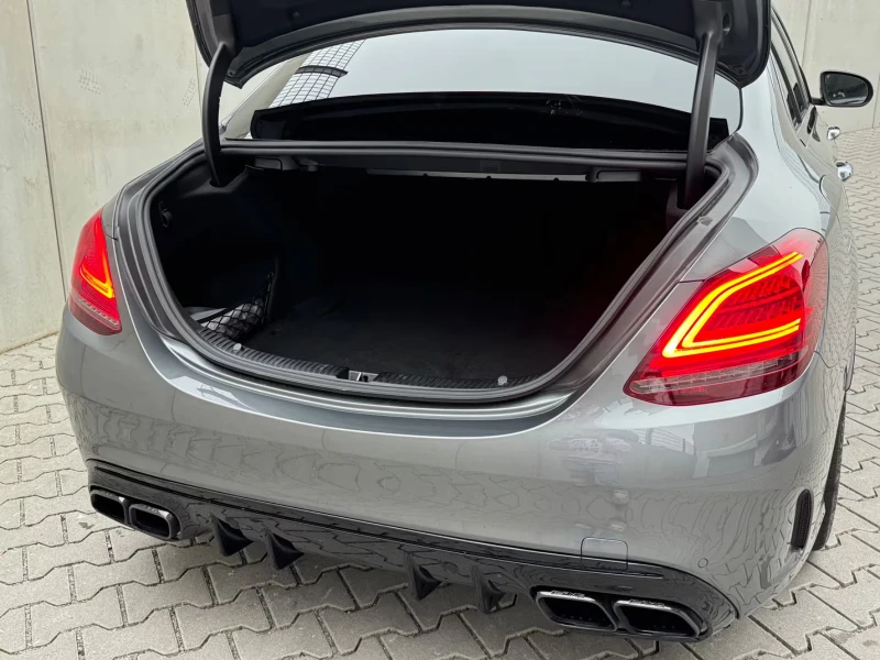 Mercedes-Benz C 43 AMG 4 MATIC NIGHT PACKAGE, снимка 2 - Автомобили и джипове - 52776952
