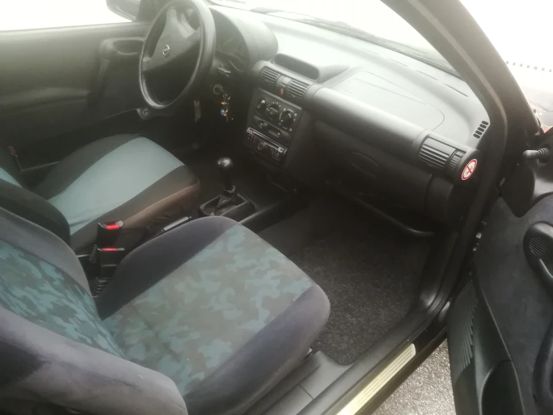 Opel Corsa, снимка 8 - Автомобили и джипове - 52882925