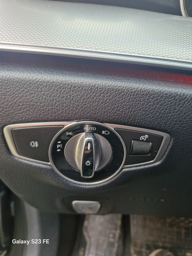 Mercedes-Benz E 220, снимка 8 - Автомобили и джипове - 53099859