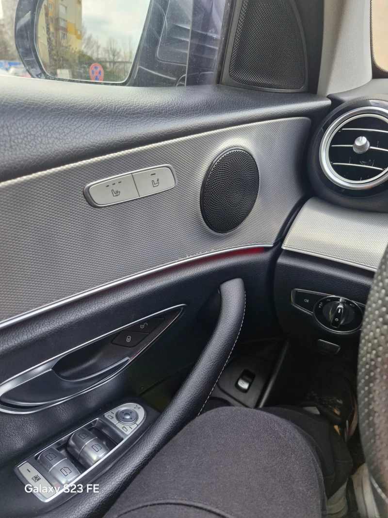 Mercedes-Benz E 220, снимка 9 - Автомобили и джипове - 53099859