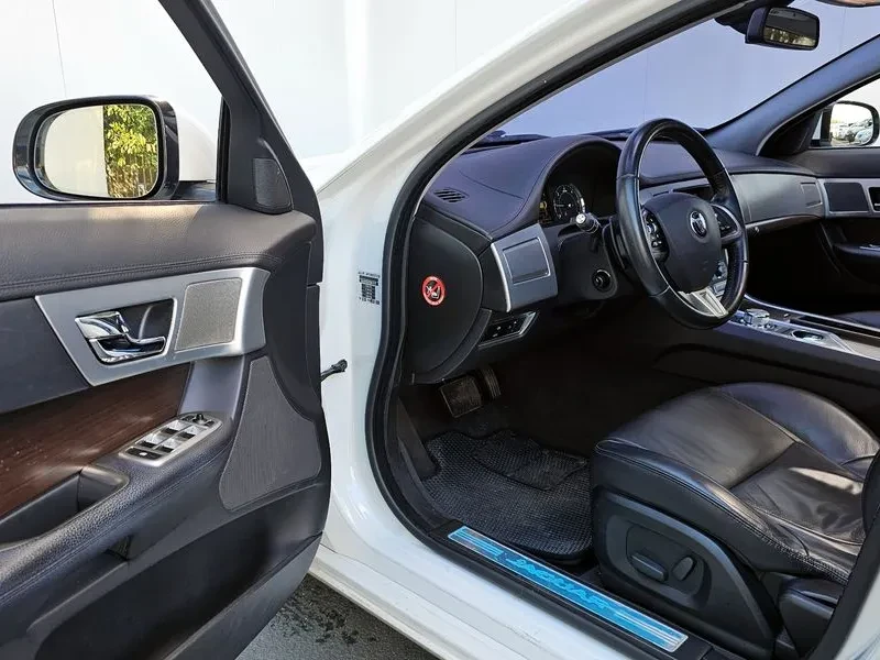 Jaguar Xf 2.2D | Mobile.bg � ����������� 11