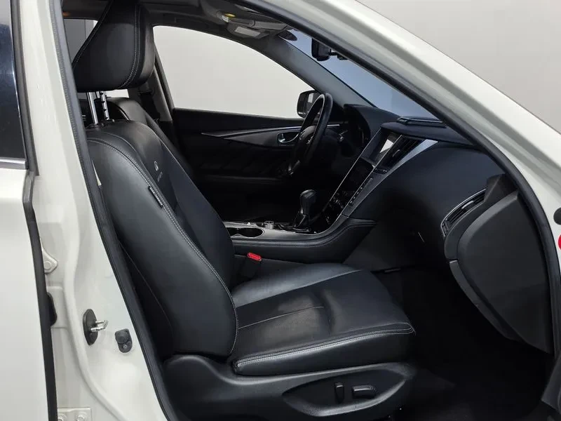 Infiniti Q50 2.2D PREMIUM, снимка 11 - Автомобили и джипове - 55925967