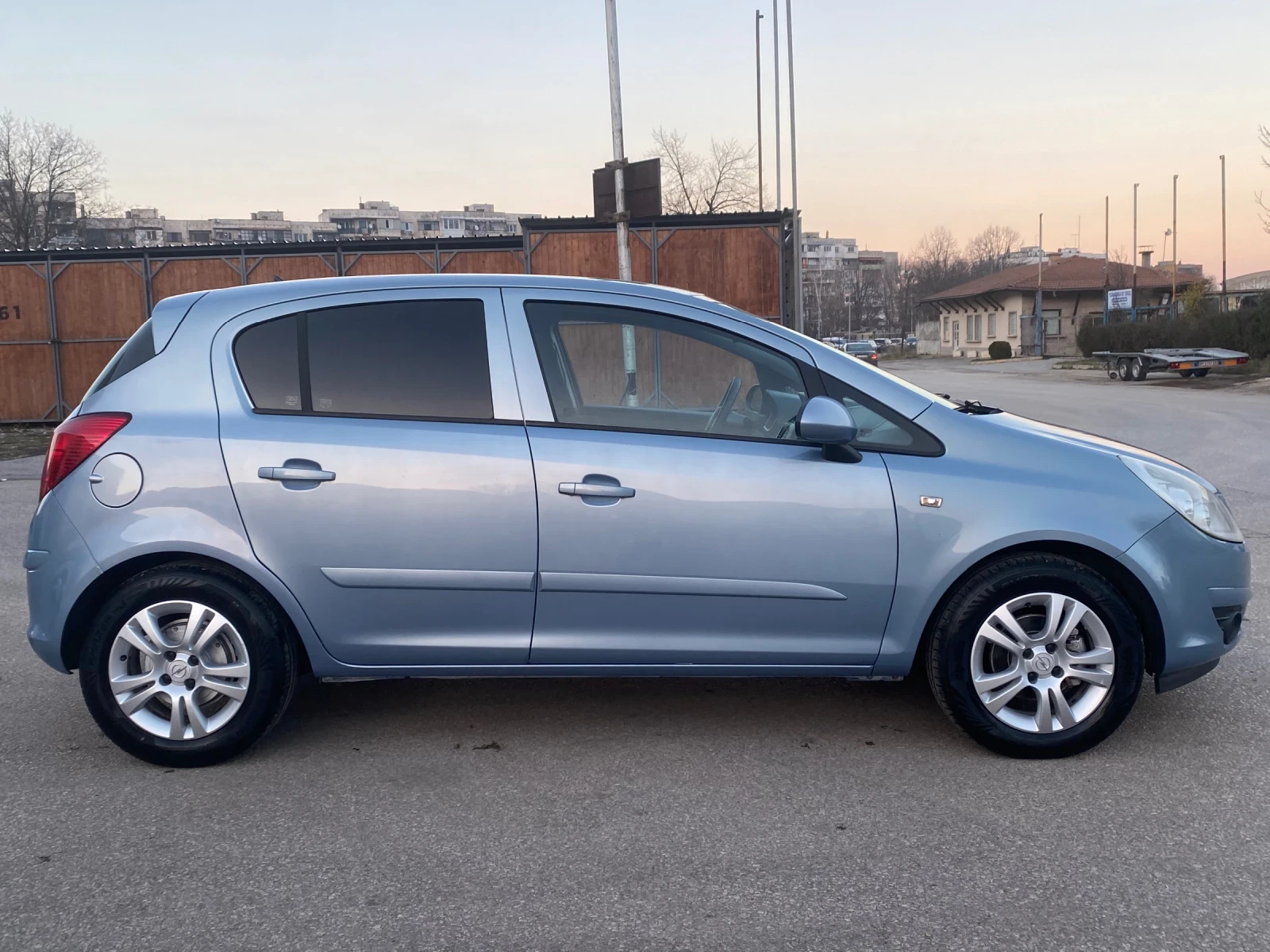 Opel Corsa 1.2i  - изображение 8