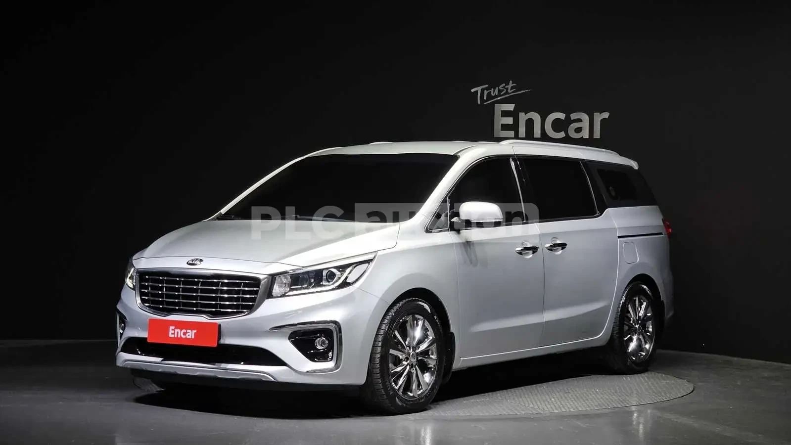 Kia Carnival - [1] 