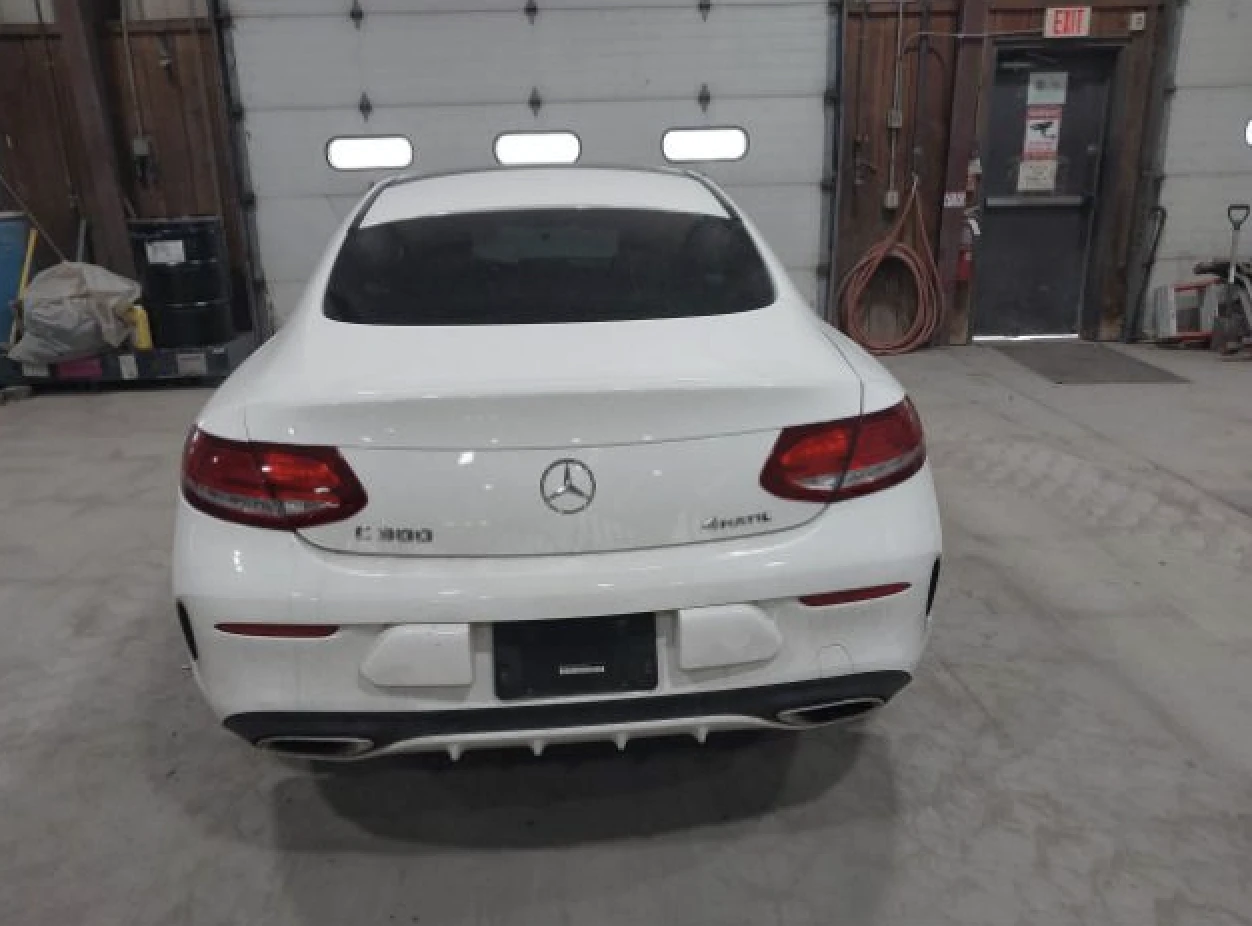 Mercedes-Benz C 300 4MATIC* BURMESTER* KEYLESS* ПАНОРАМА* ПОДГРЕВ - изображение 5