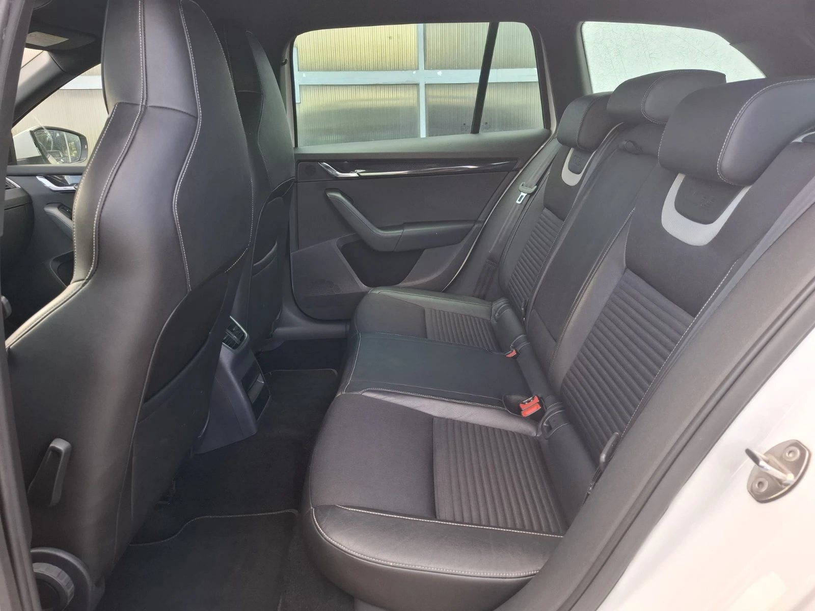 Skoda Octavia 2.0TSI-VRS-EURO6 | Mobile.bg � ����������� 10