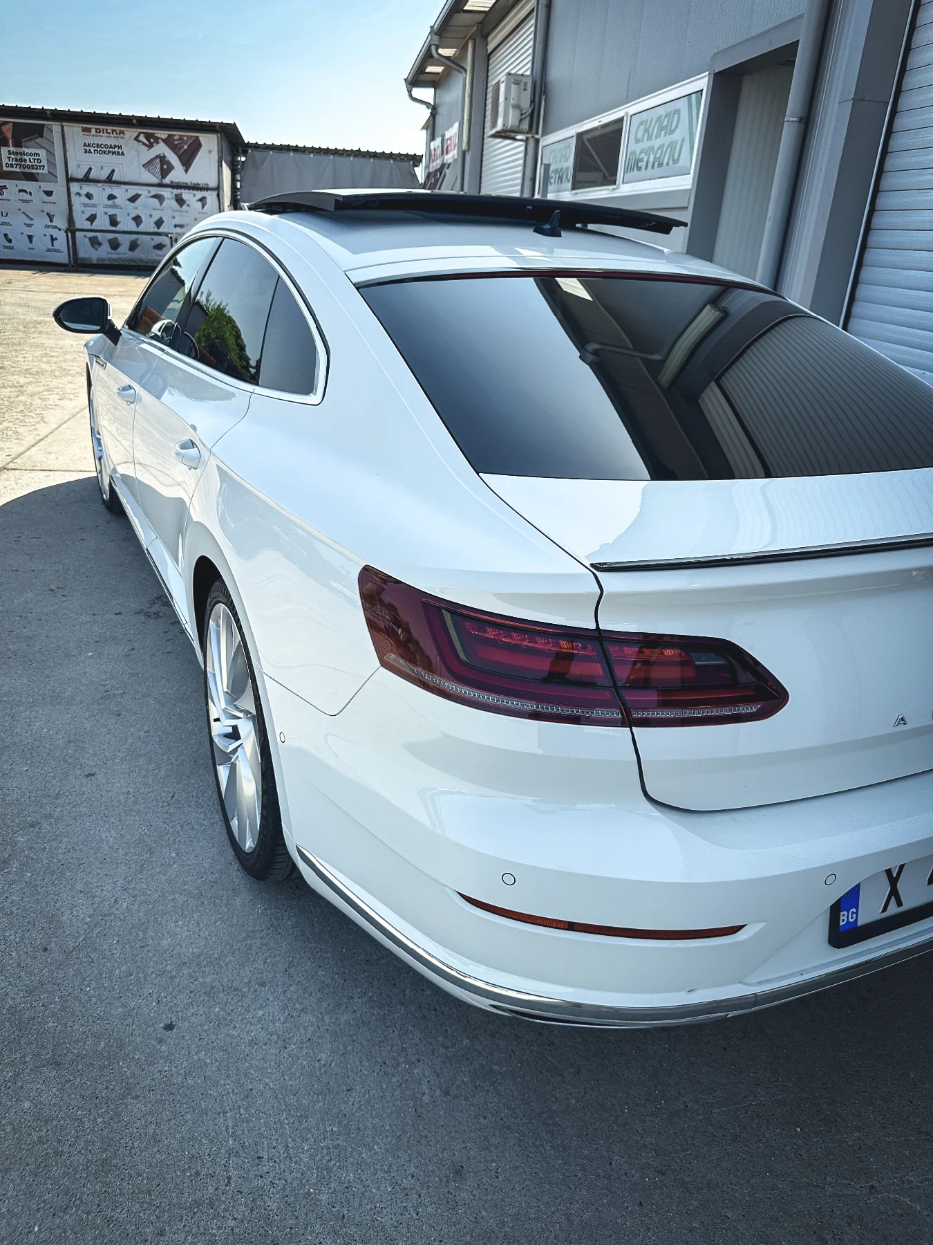 VW Arteon R-Line * KEYLESS * PANORAMA * FULL - изображение 6