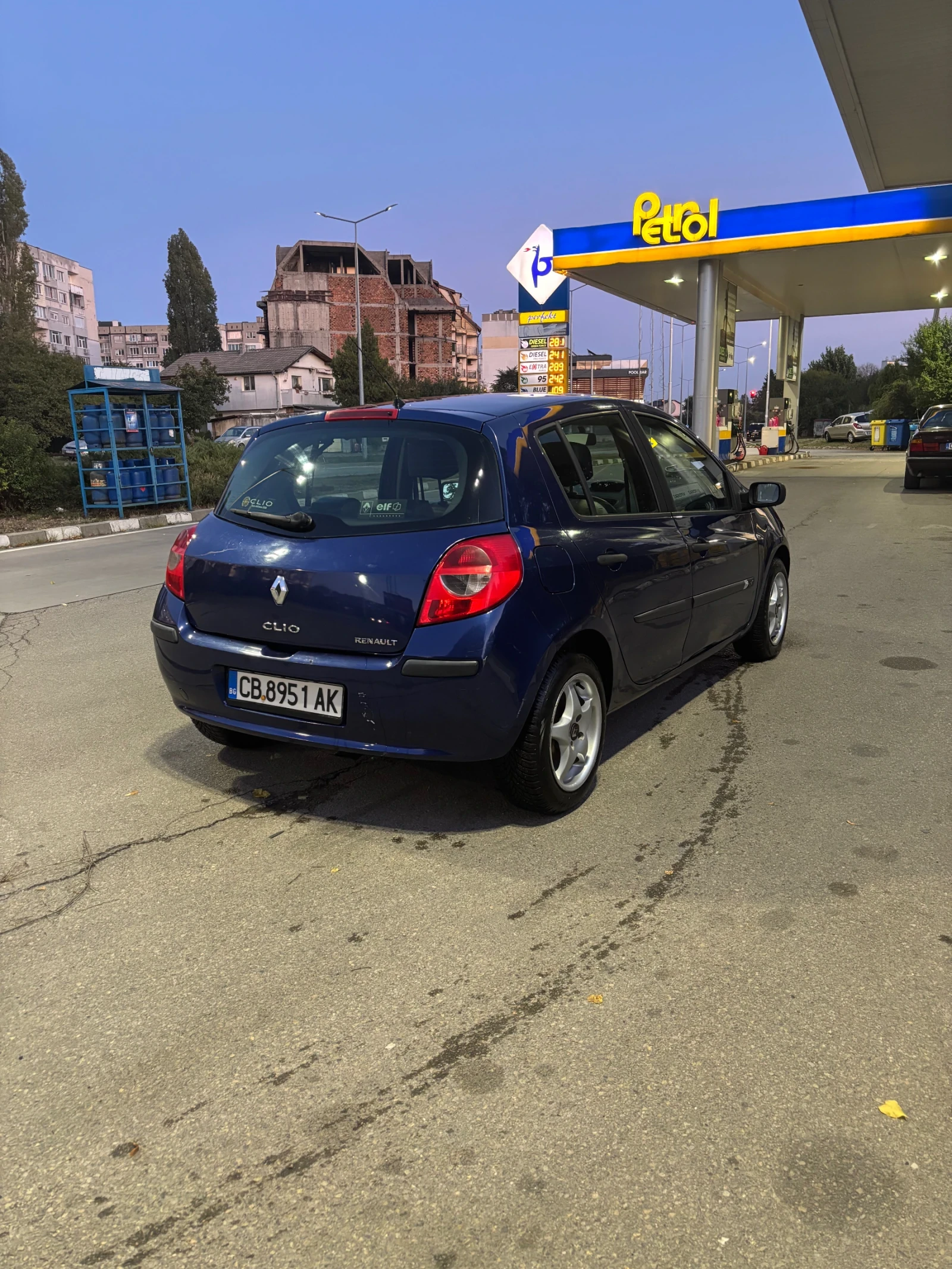 Renault Clio Перфектна 1.5 дизел - изображение 5