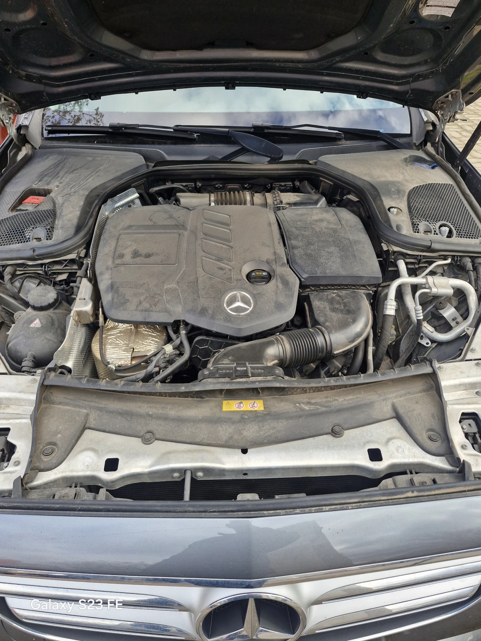 Mercedes-Benz E 220  - изображение 5