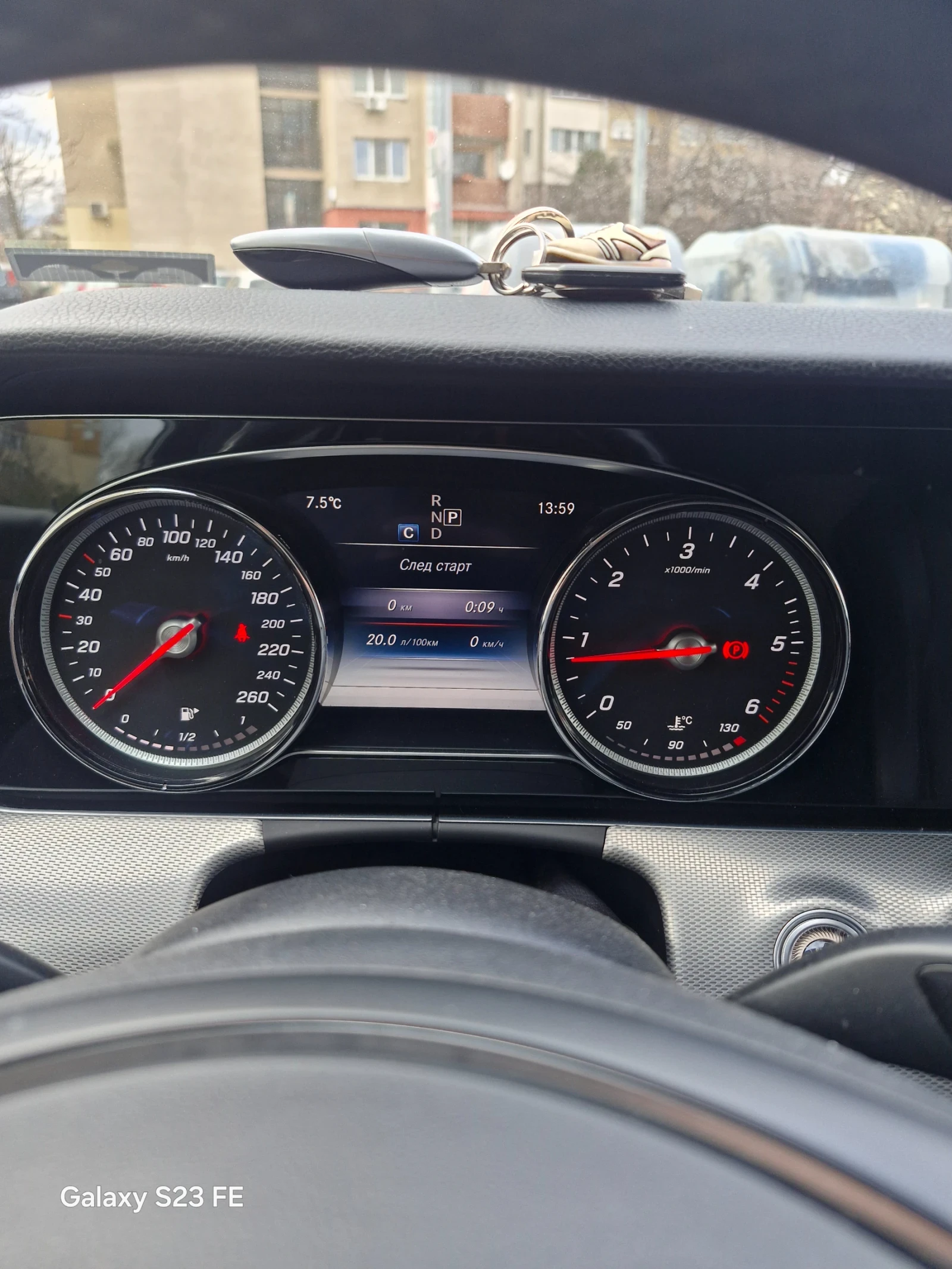 Mercedes-Benz E 220 | Mobile.bg � ����������� 14