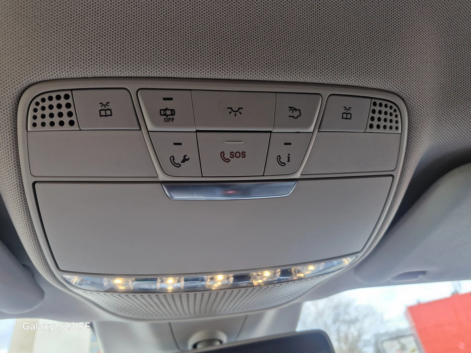 Mercedes-Benz E 220  - изображение 7