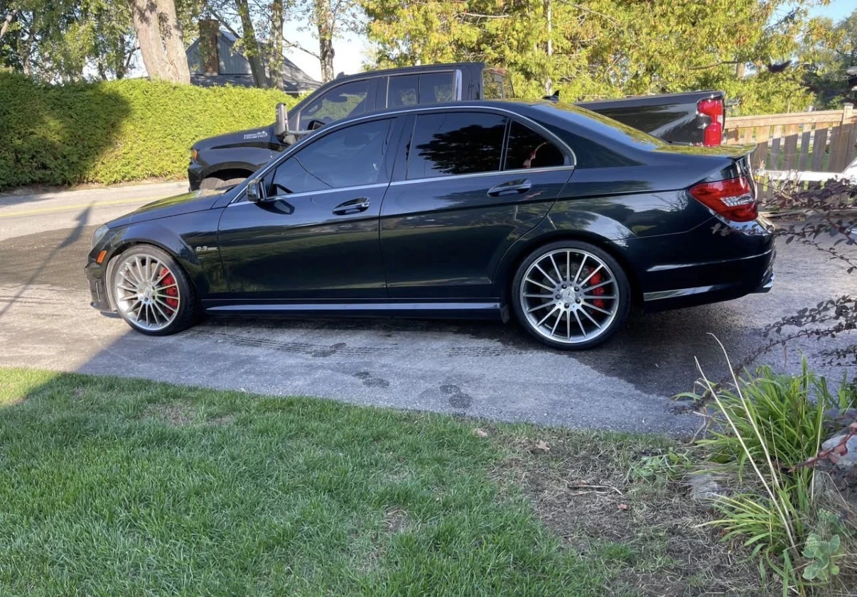 Mercedes-Benz C 63 AMG P31 PACKAGE | ИЗРЯДНА ИСТОРИЯ | СТОКОВ | ONE OWNER - изображение 2