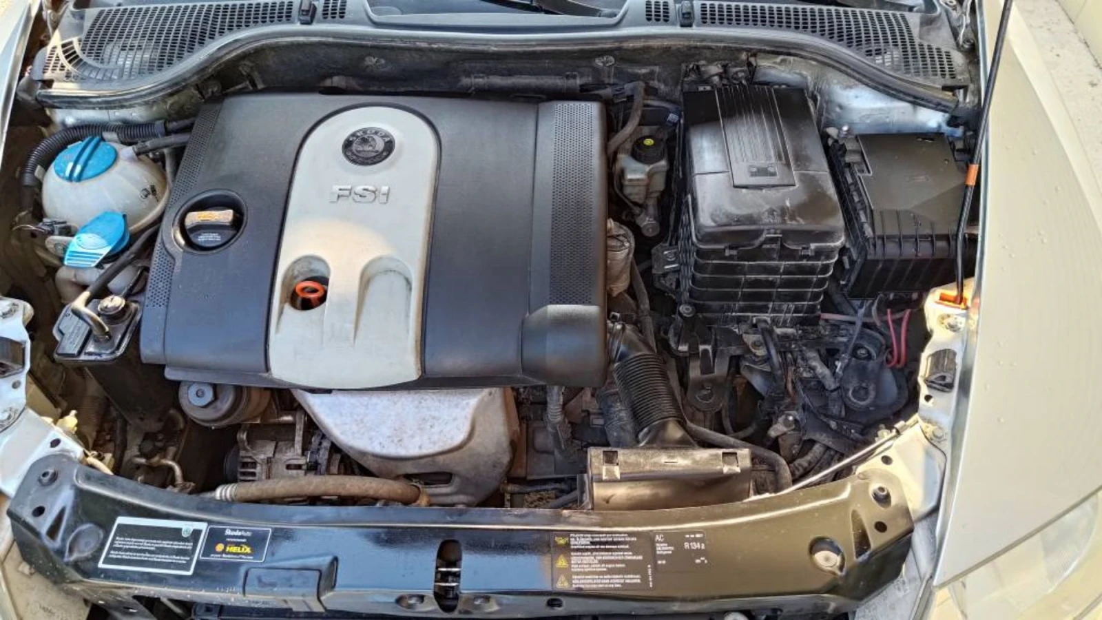 Skoda Octavia 1.6FSI BENZIN 1ви Собственик Michelin, снимка 7 - Автомобили и джипове - 53769134