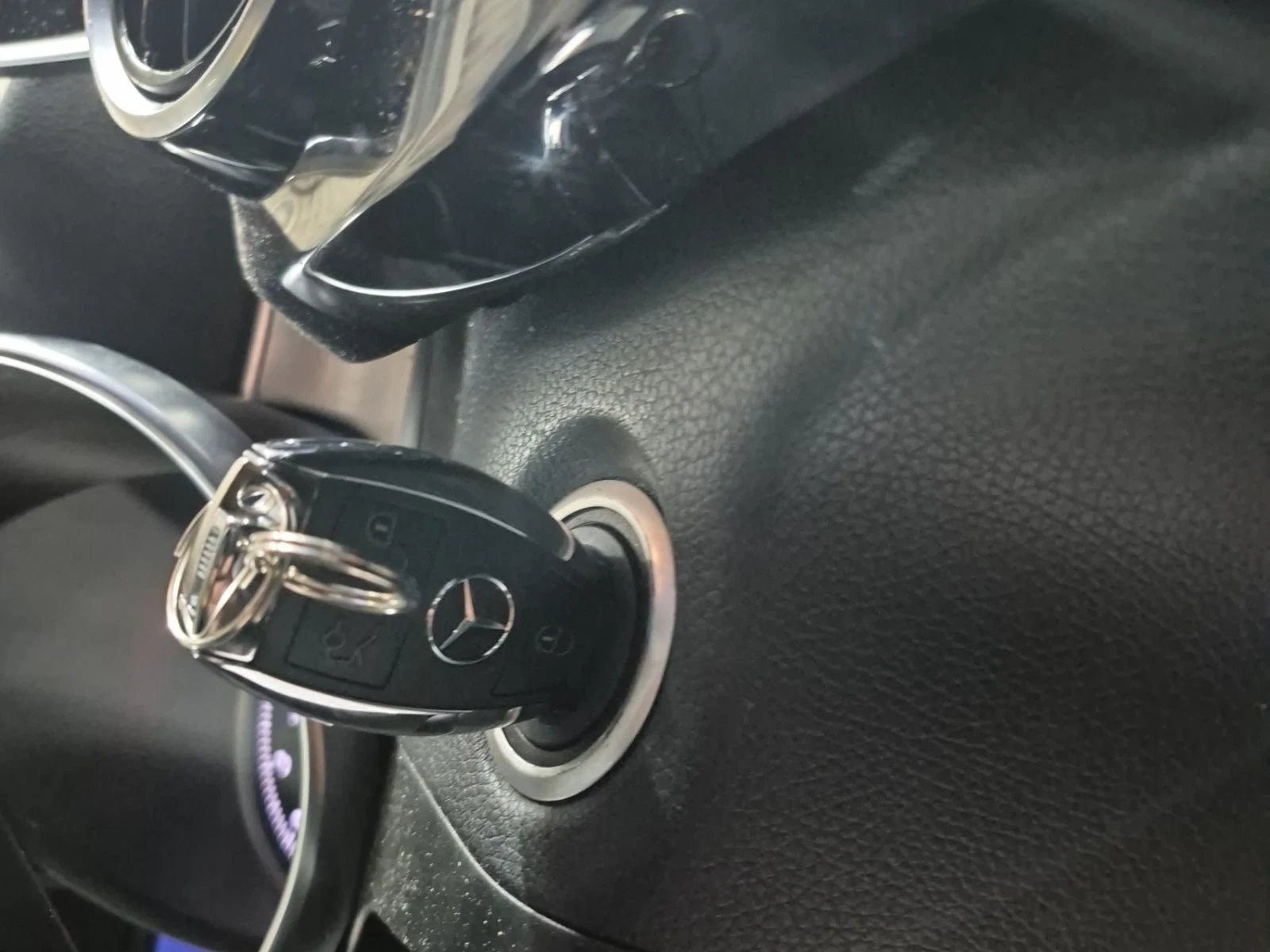 Mercedes-Benz C 300 AMG-pkg* Keyless* Ambient* Подгрев* Камера, снимка 11 - Автомобили и джипове - 53825271