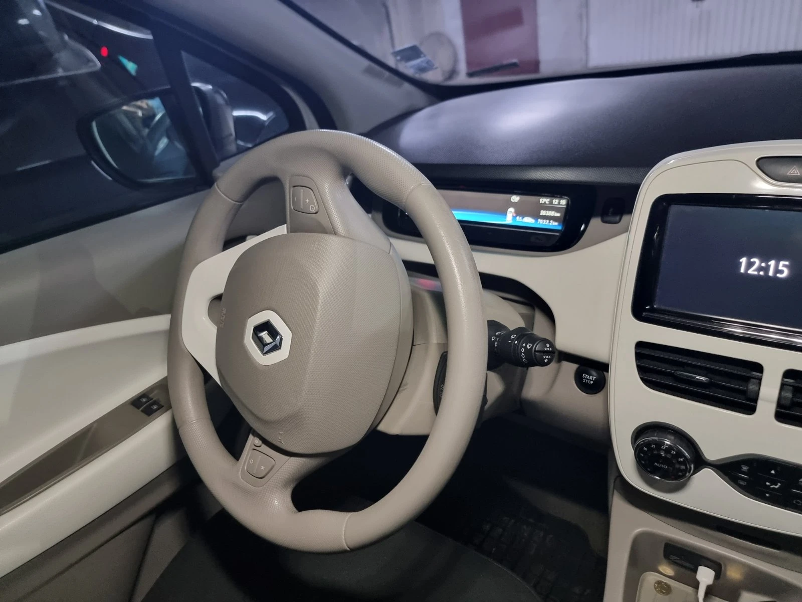 Renault Zoe Life, снимка 6 - Автомобили и джипове - 53874745