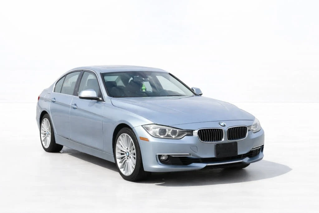 BMW 328 xDrive* АвтоКредит* (ЦЕНА ДО БГ), снимка 3 - Автомобили и джипове - 53966807