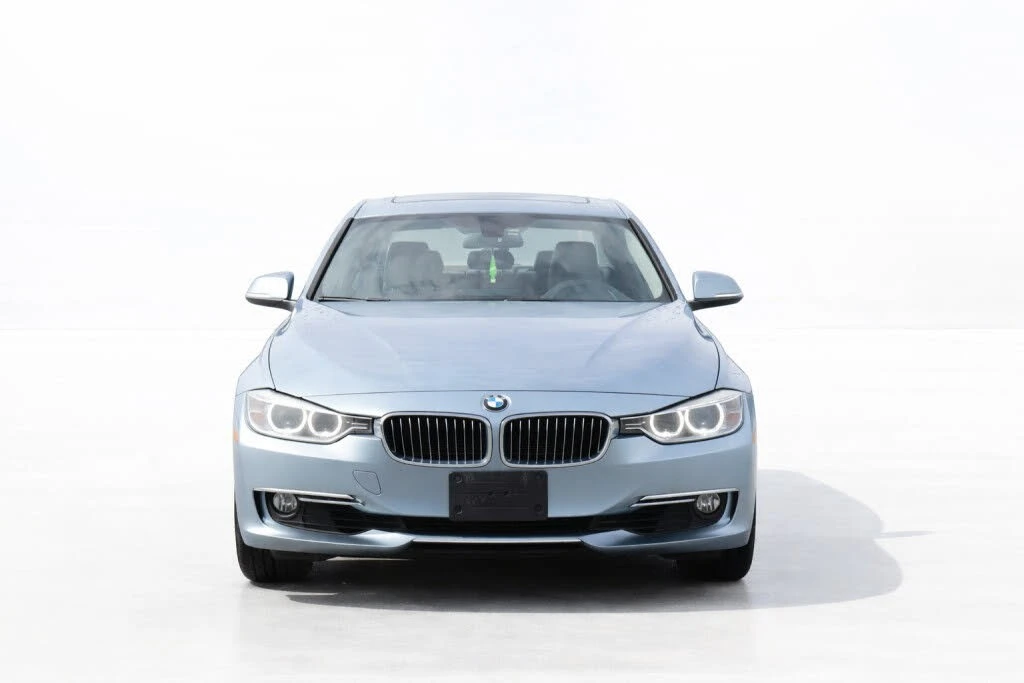 BMW 328 xDrive* АвтоКредит* (ЦЕНА ДО БГ), снимка 2 - Автомобили и джипове - 53966807