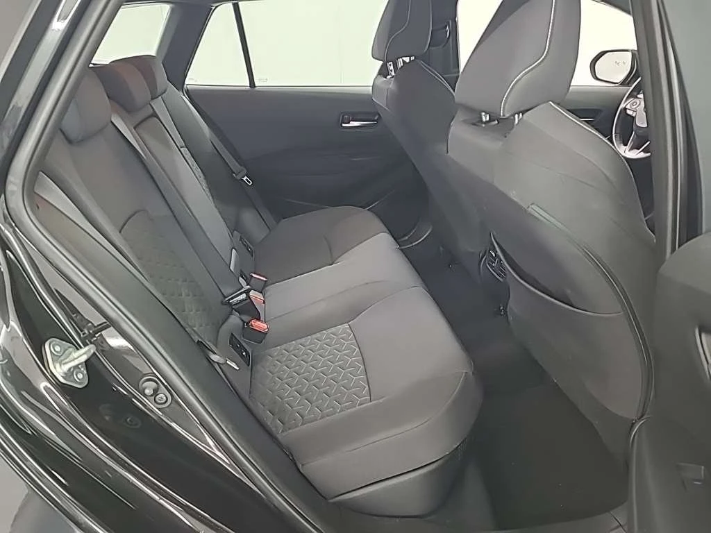 Toyota Corolla Touring Sports 1.8 Active - Hybrid, снимка 9 - Автомобили и джипове - 54038838