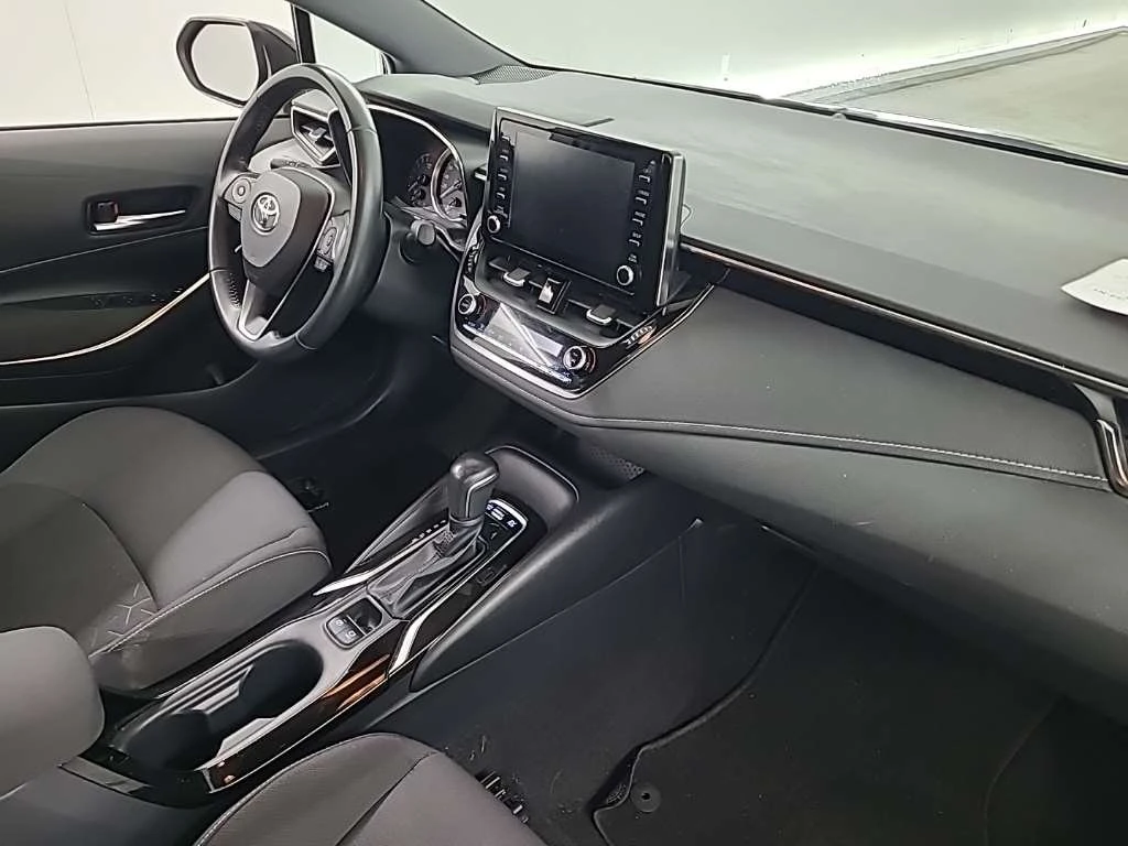 Toyota Corolla Touring Sports 1.8 Active - Hybrid, снимка 8 - Автомобили и джипове - 54038838