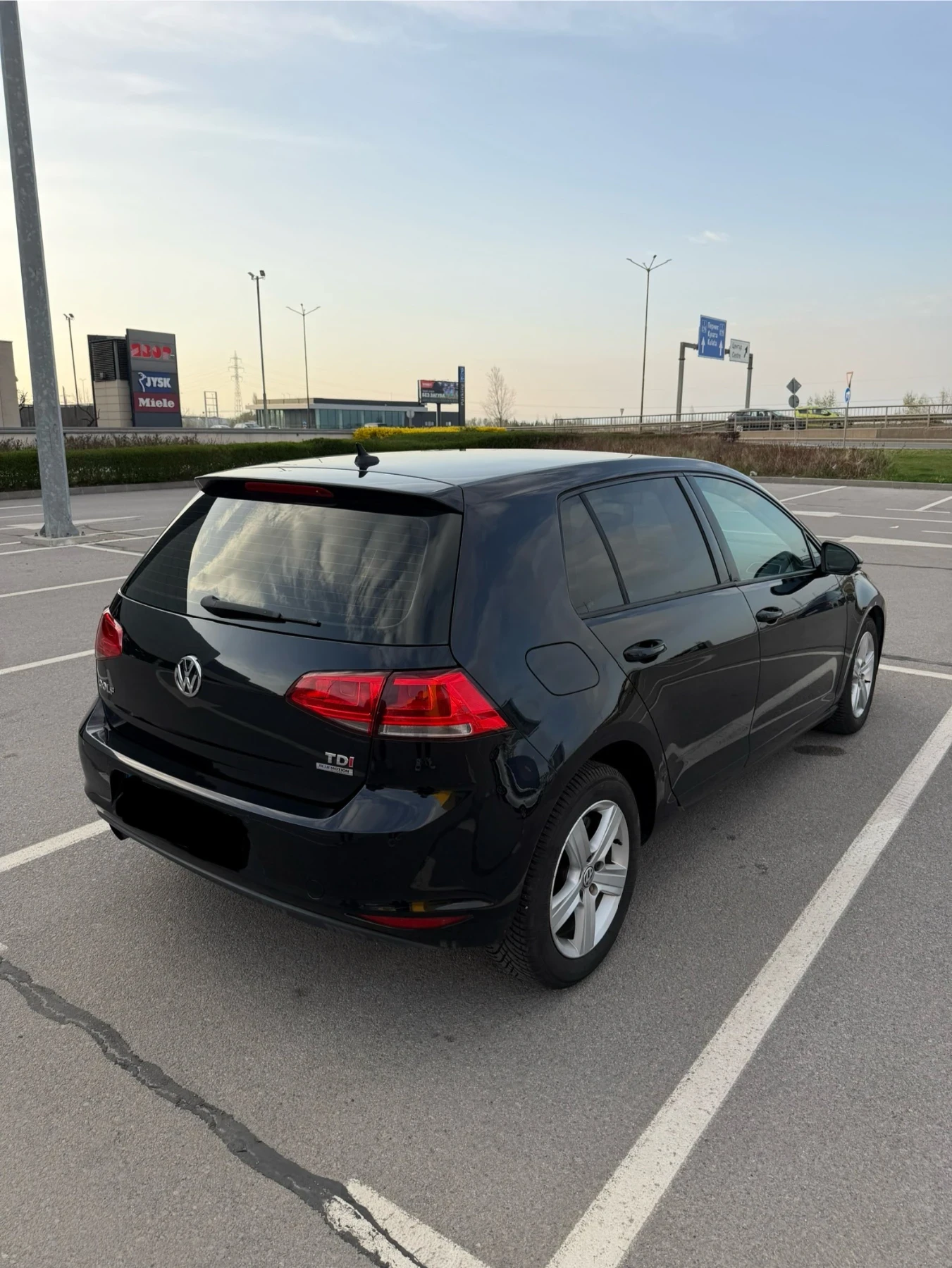 VW Golf 1, 6 TDI Bluemotion , снимка 5 - Автомобили и джипове - 54201034