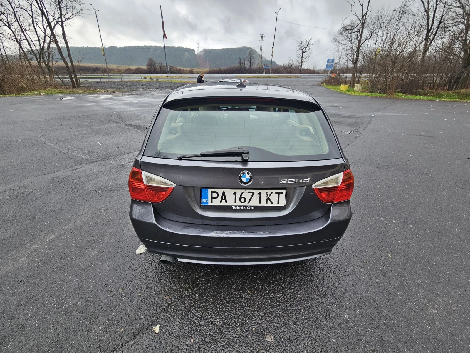 BMW 320, снимка 4 - Автомобили и джипове - 54216293