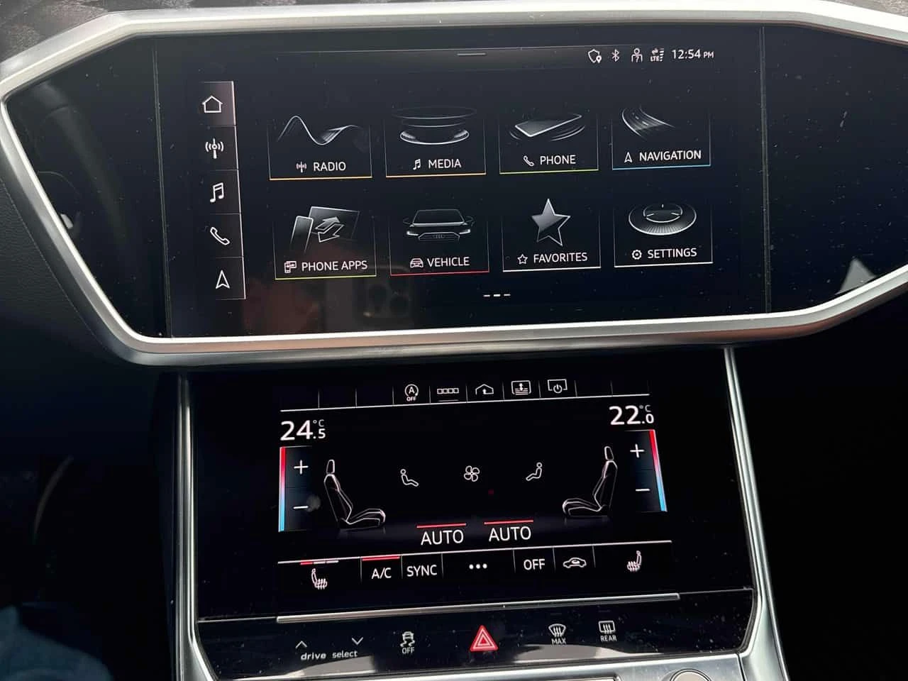 Audi A6 Progressiv/ПАНОРАМА/ДИСТРОНИК/360 КАМЕРИ, снимка 15 - Автомобили и джипове - 54318119