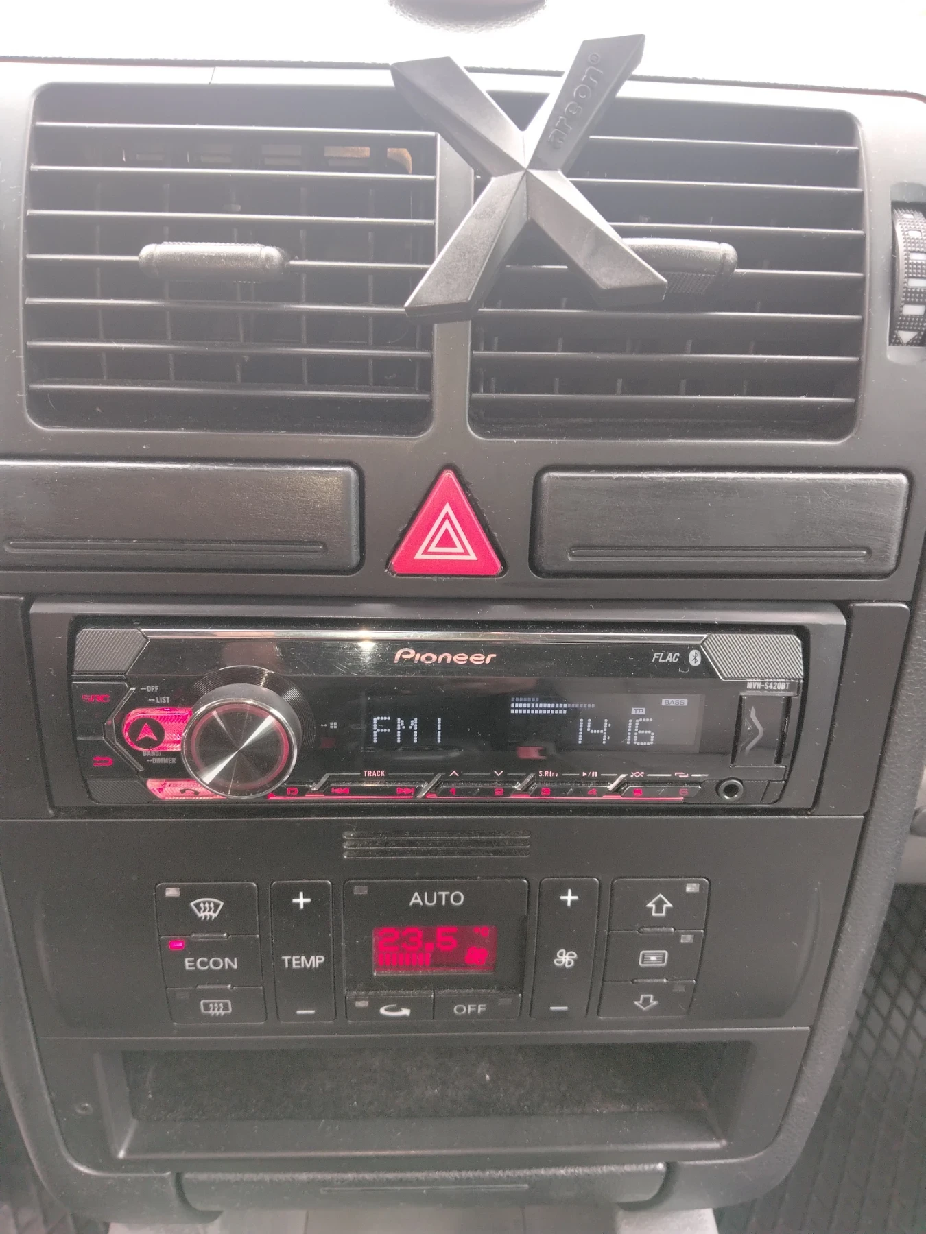 Audi A2 1.4 TDI, снимка 16 - Автомобили и джипове - 54389637