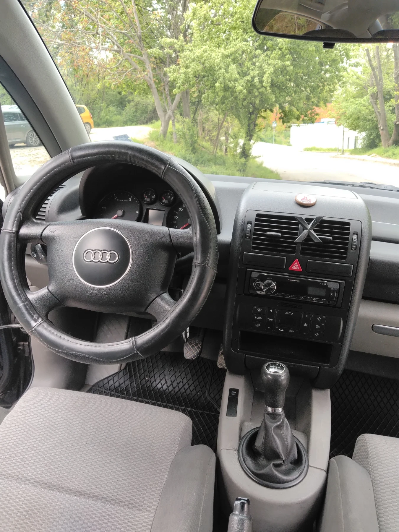 Audi A2 1.4 TDI, снимка 8 - Автомобили и джипове - 54389637