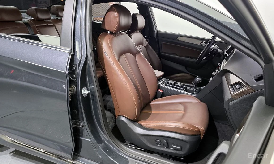 Hyundai Sonata, снимка 12 - Автомобили и джипове - 54393240