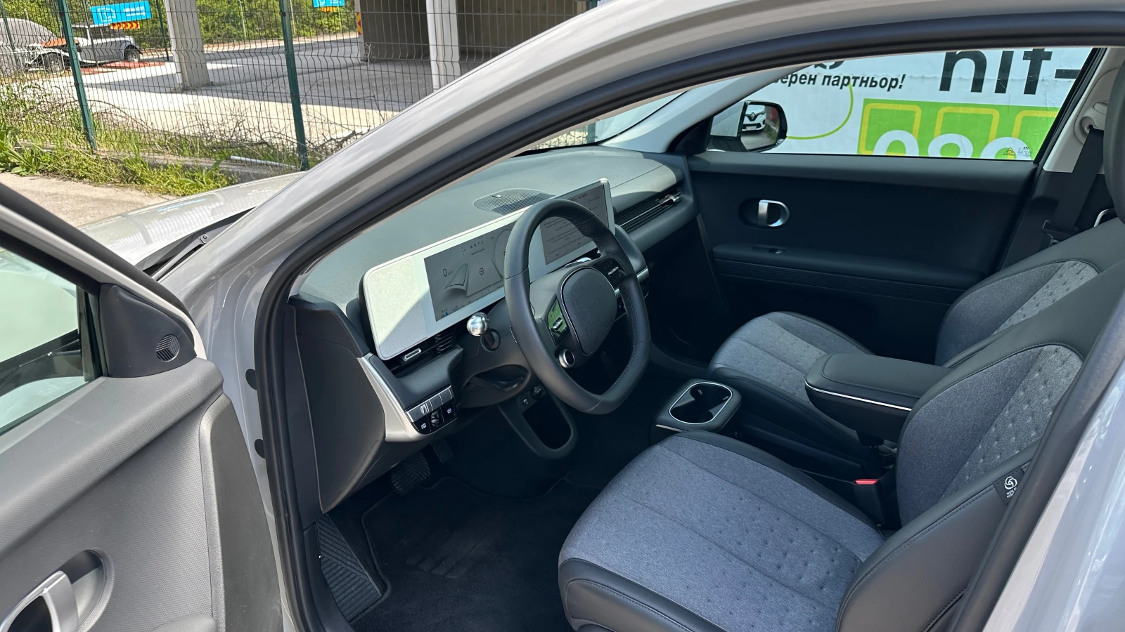 Hyundai Ioniq 5 Techniq 77.4 kWh 228hp, снимка 8 - Автомобили и джипове - 54414465