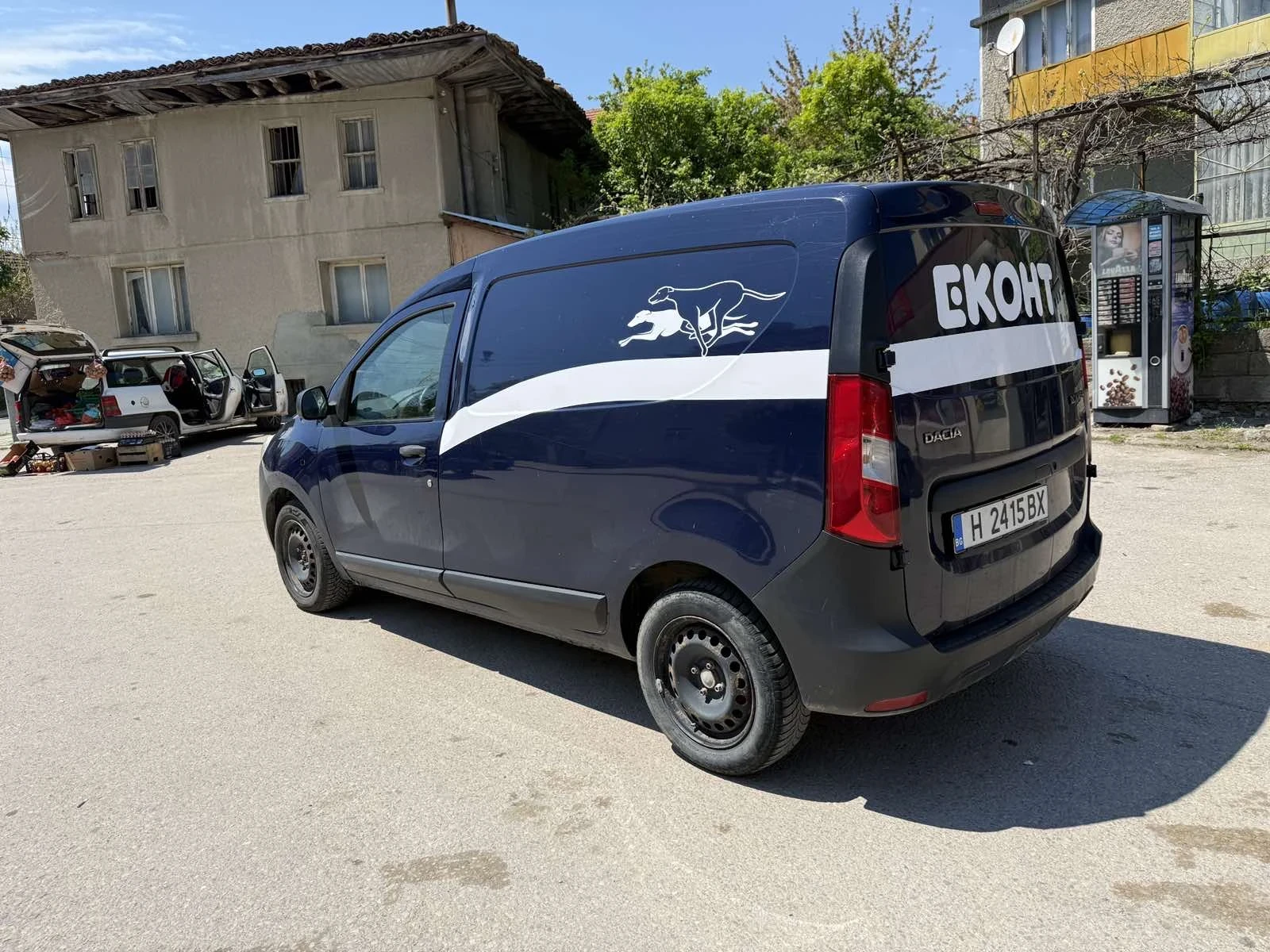 Dacia Dokker, снимка 4 - Автомобили и джипове - 54440732