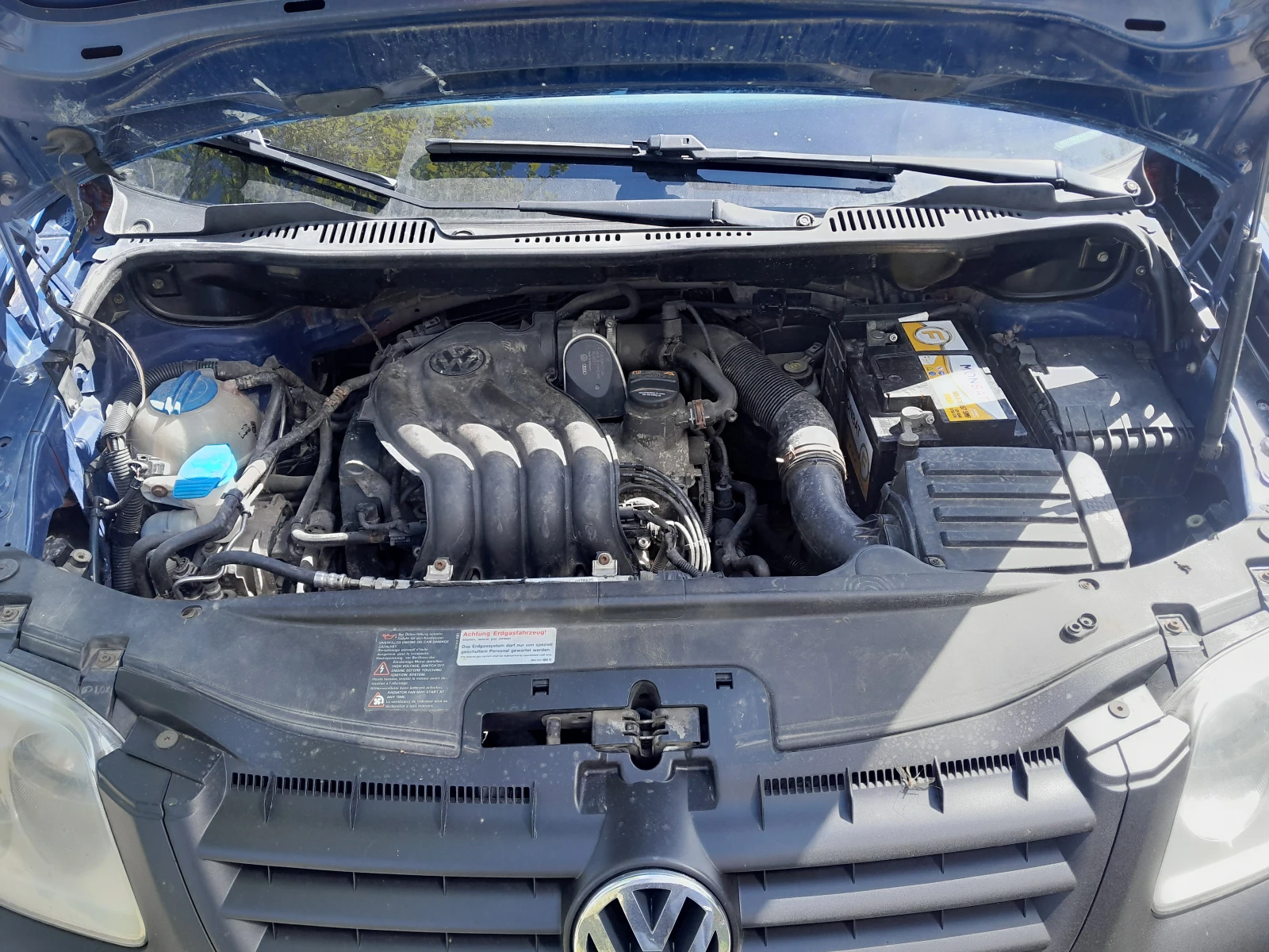 VW Caddy 2.0 БЕНЗИН - МЕТАН, снимка 12 - Автомобили и джипове - 54620985